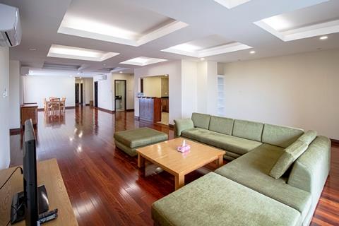 Spacious 04 bedroom apartment for rent in Hoan Kiem, Hanoi